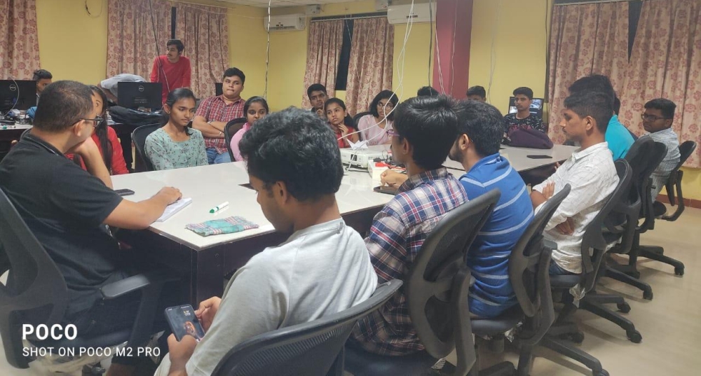 Edwin Linux Lab Alva's Institute of Engineering & Technology (AIET)