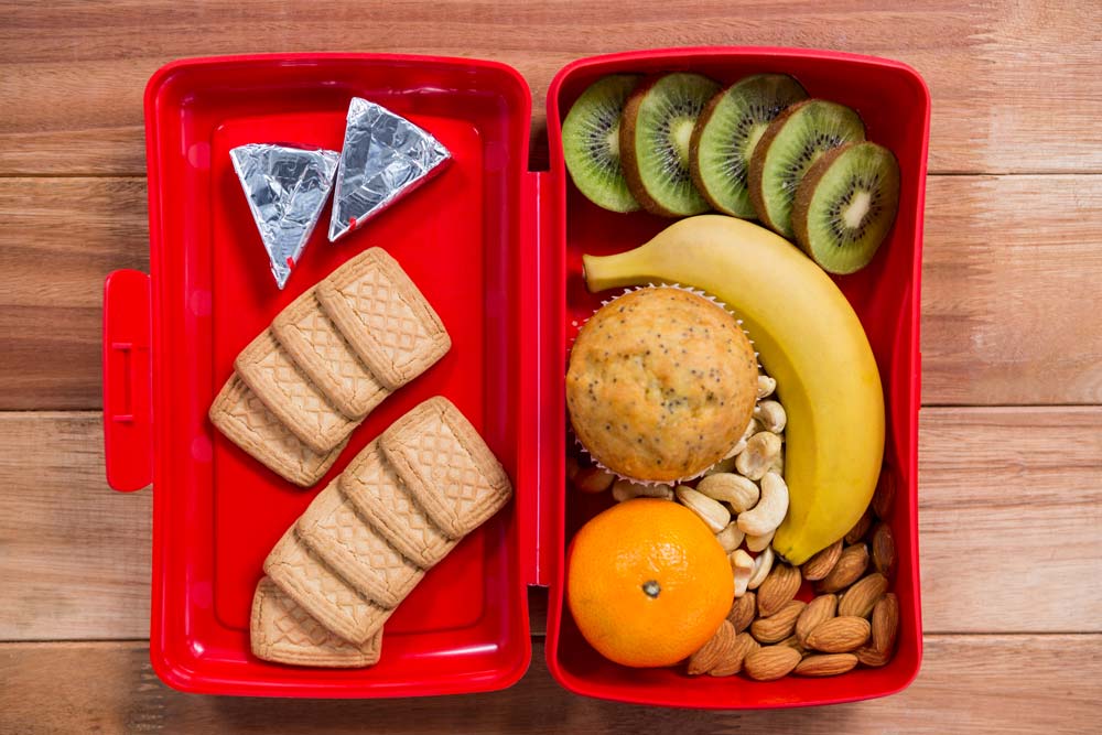 What to put in your kid's lunch box? AIHS