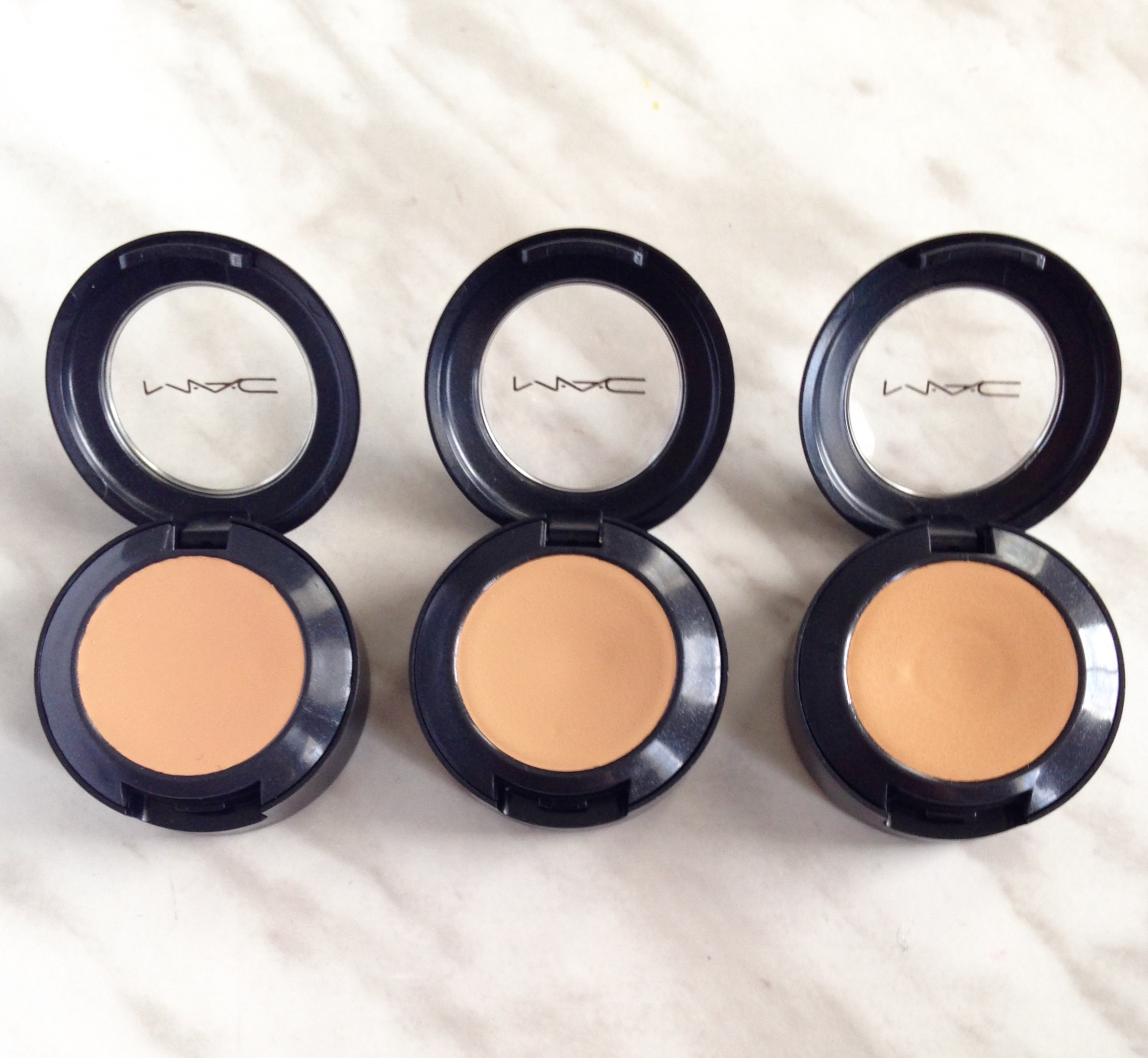 MAC Studio Finish Concealer Aishwarya