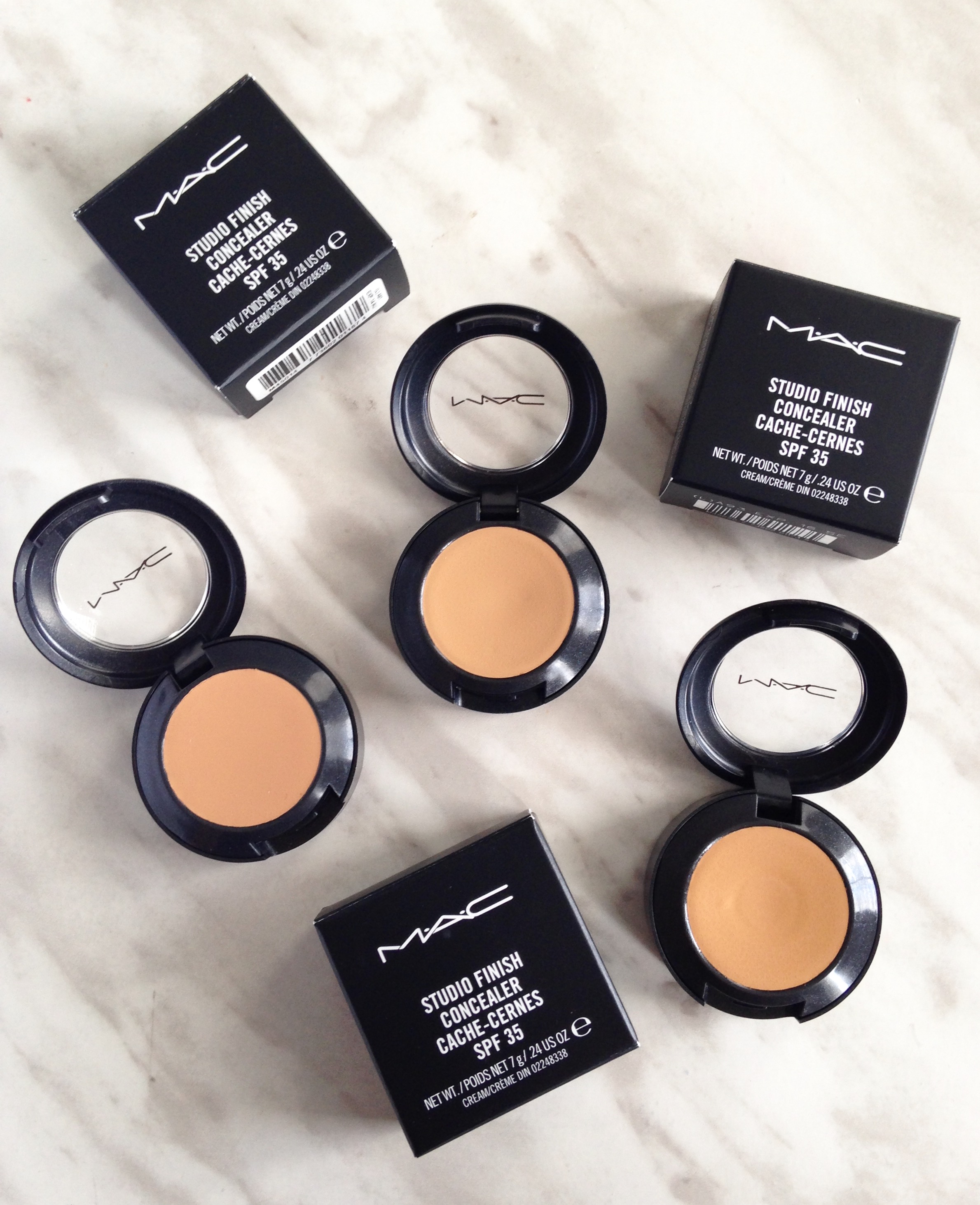 MAC Studio Finish Concealer Aishwarya