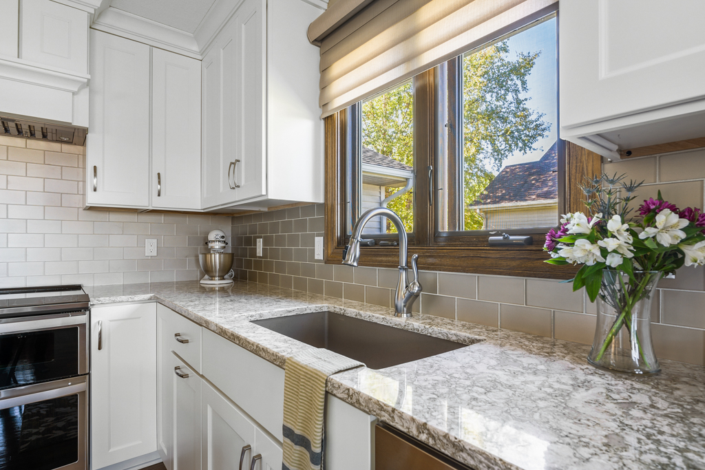 Modern Updates To A Traditional Kitchen In Ankeny AIM Kitchen & Bath