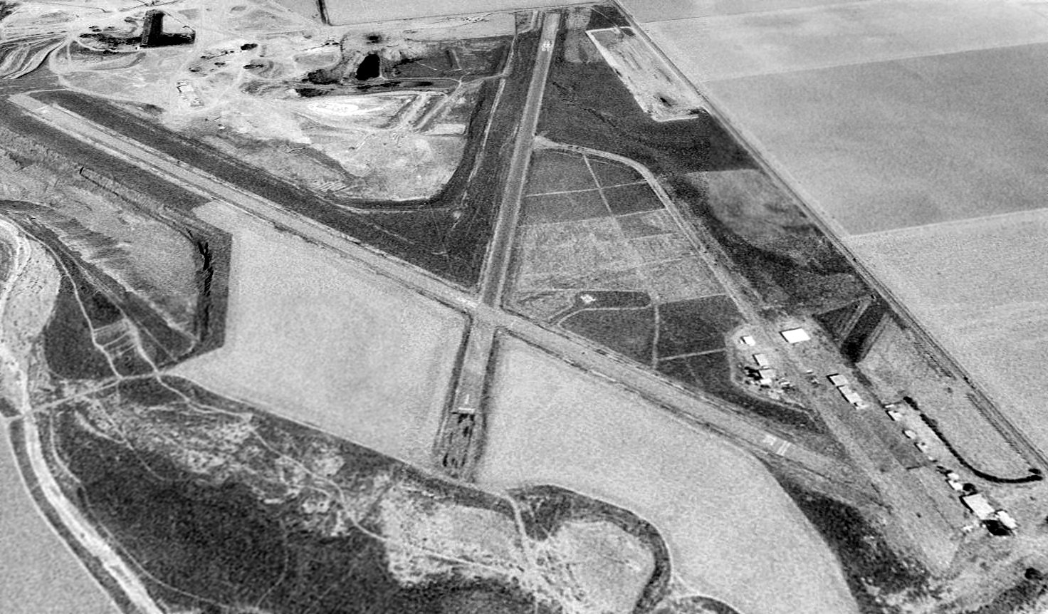Abandoned & LittleKnown Airfields California Southwestern Fresno area