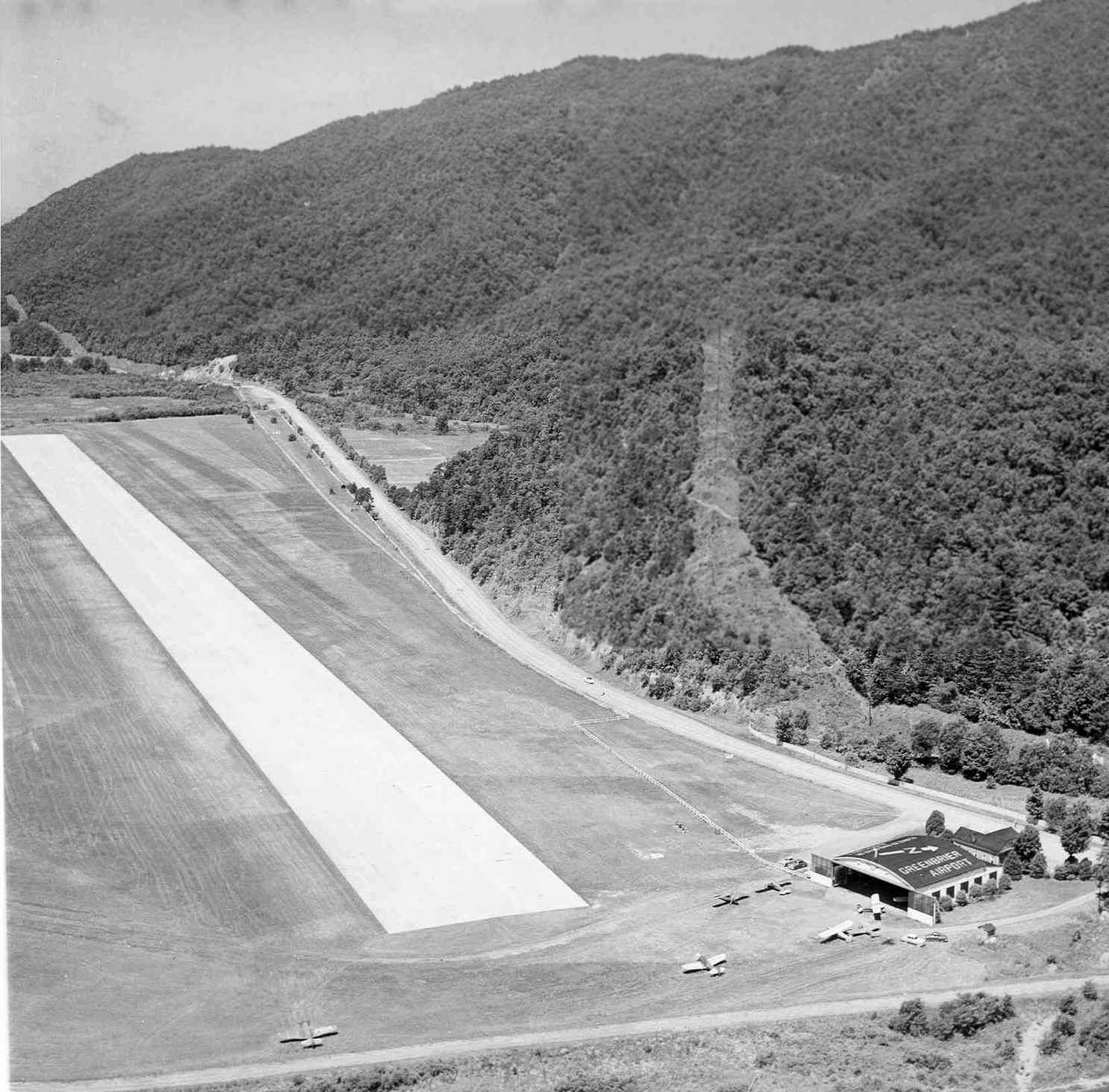 Abandoned & LittleKnown Airfields Southeastern West Virginia