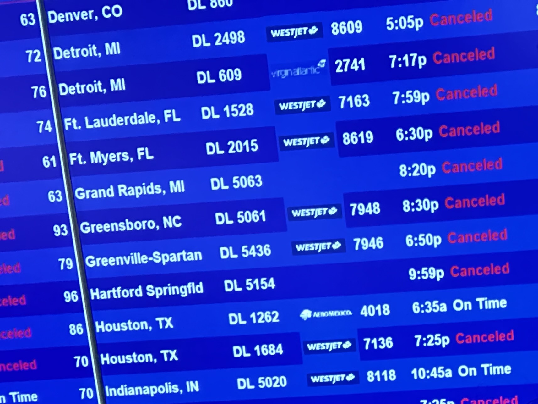 Delta Air Lines Customer Reviews SKYTRAX