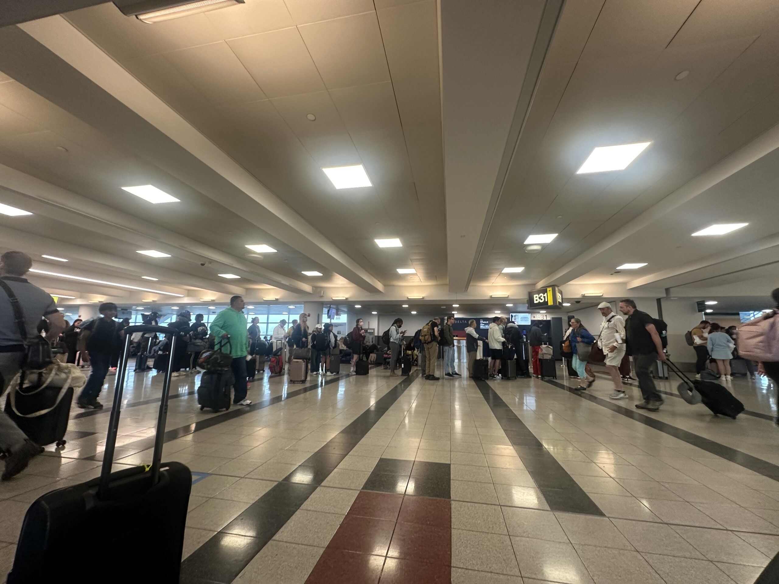 Delta Air Lines Customer Reviews SKYTRAX