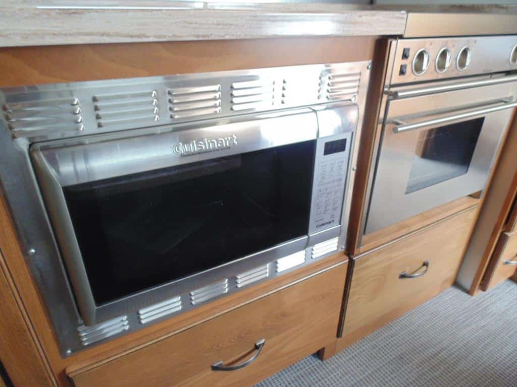 2018 Airstream 33FT Classic For Sale in Lindstrom Airstream Marketplace