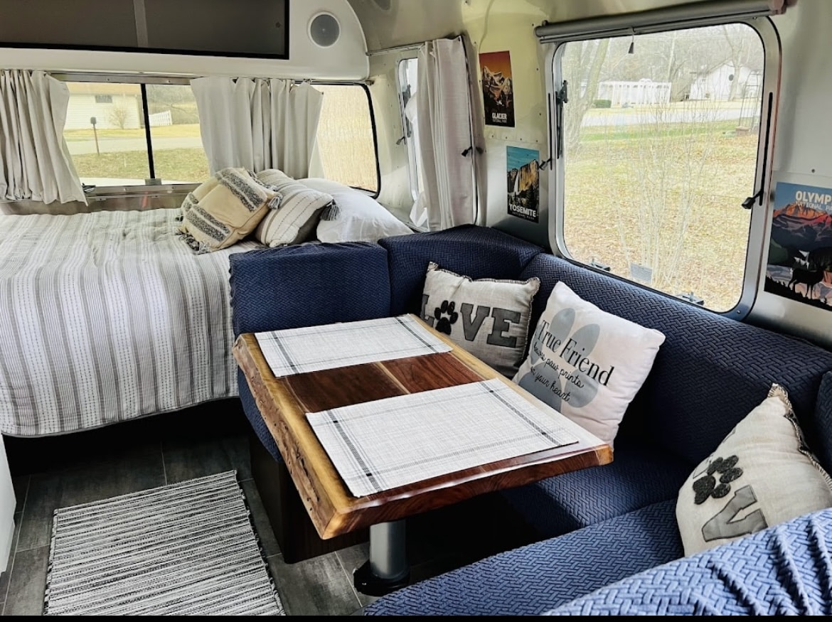 2021 22FT Caravel For Sale In Kansas City, Missouri Airstream Marketplace