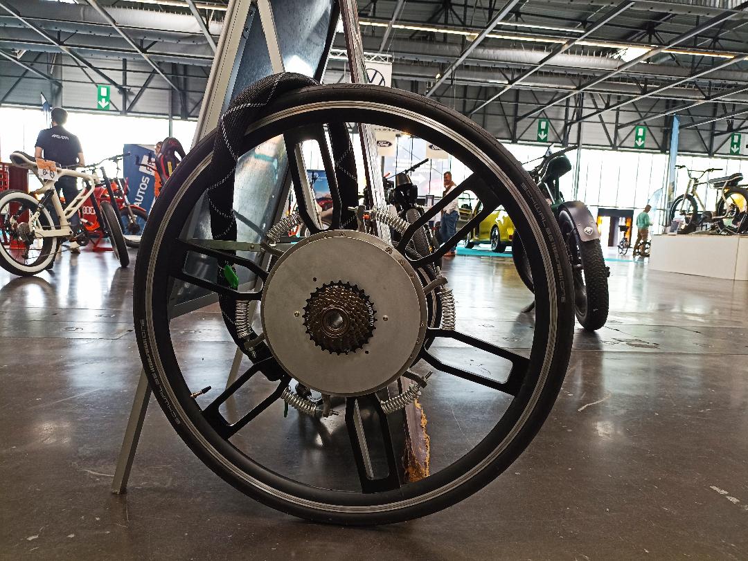 La SuperWheel, pour aller plus vite à vélo sans moteur