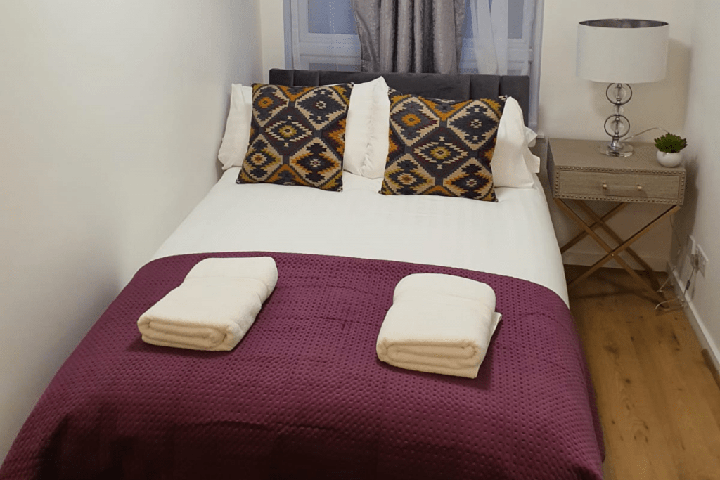 Flat for Rent In Tottenham Hale Serviced Apartments near me