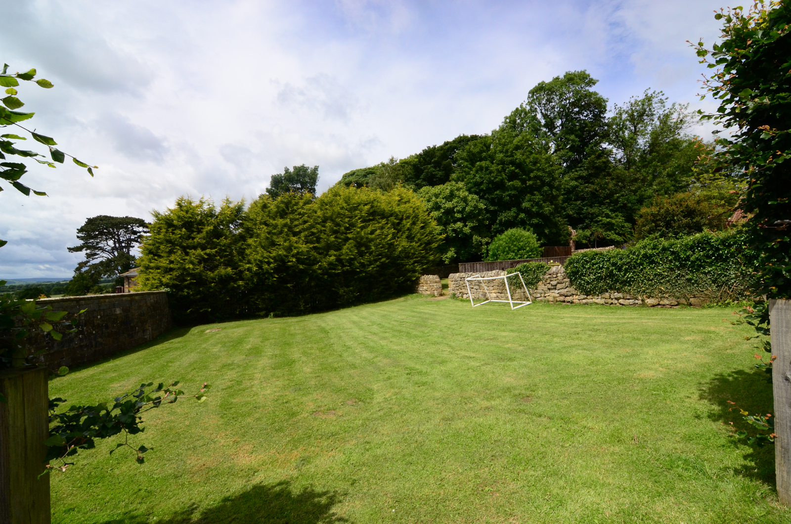 Read Guest Reviews and Visitor Feedback for Aislaby Lodge Cottages