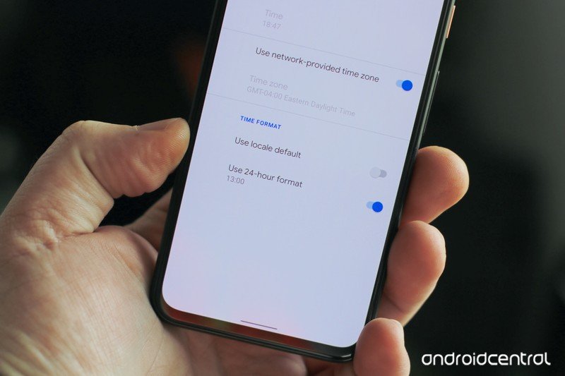 Here's how to switch from 12hour to 24hour time on Android