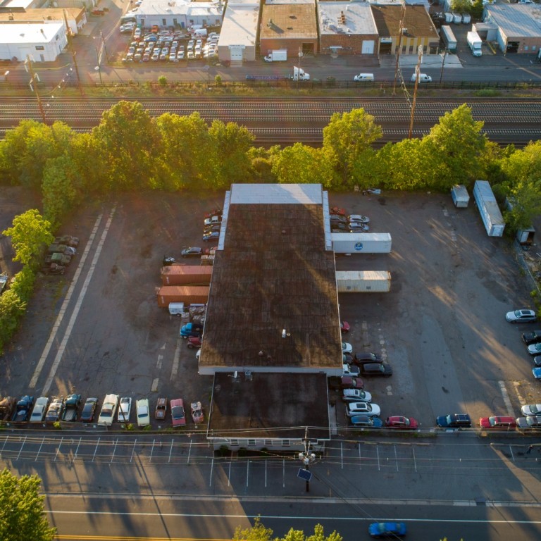 Realterm Acquires 30Door Final Mile Truck Terminal in Linden, New