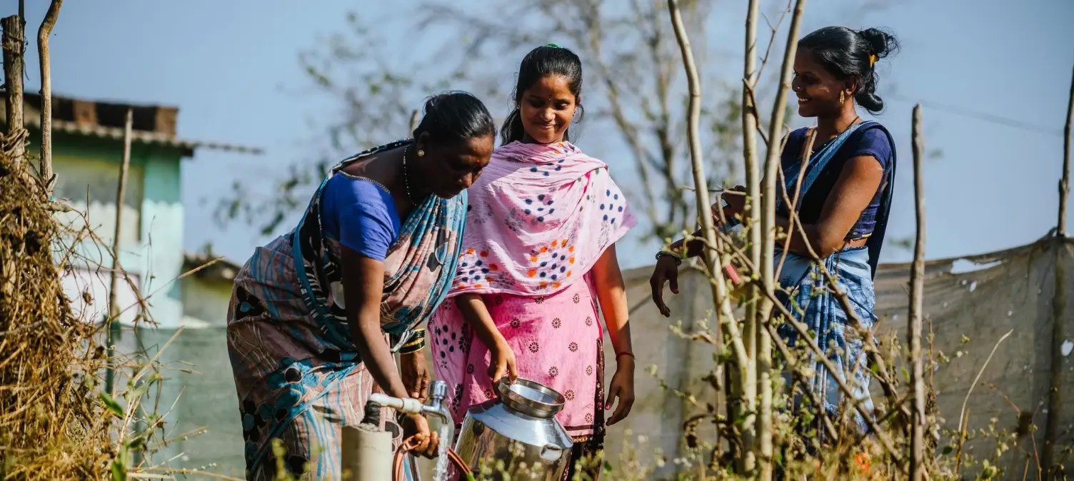 Installation of solarbased water pipeline system in Maharashtra’s Burupada