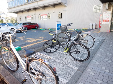 ロードやクロスバイクにスタンドをつけるとダサい風潮 でも コレがあったら 赤ワインのアウトドア日記 ロードやクロスバイクにスタンドをつけるとダサい風潮 でも コレがあったら 赤ワインのアウトドア日記