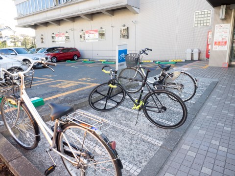 ロードやクロスバイクにスタンドをつけるとダサい風潮 でも コレがあったら 赤ワインのアウトドア日記