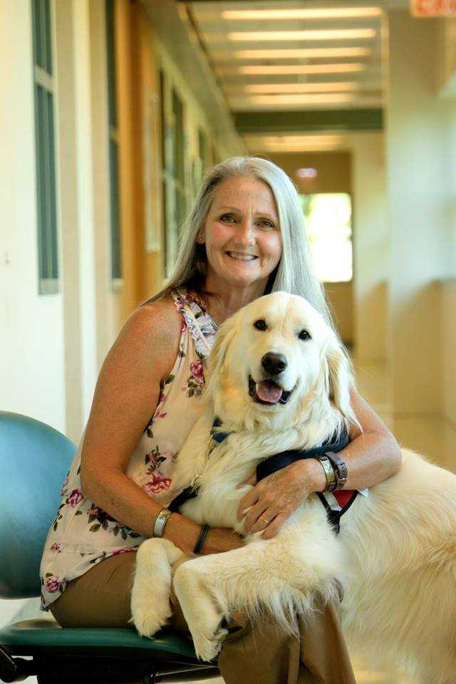 This Golden Retriever is an Award Winning Service Dog
