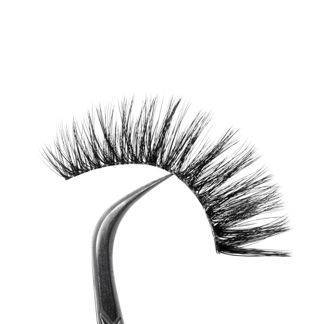 PL Strip Lashes Aki Lashes