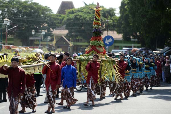 Festival Upacara Adat dan Tradisi Budaya Tahun 2017 Bentuk Masyarakat