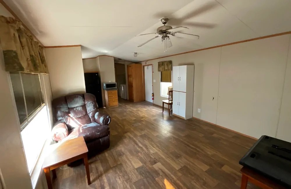 Used Mobile Homes Oak Creek 1 Bed 1 Bath For Sale