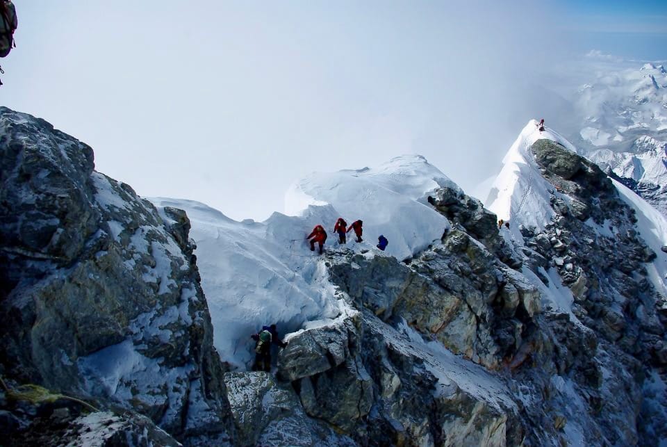 Virtual Everest 2020 Climbers in Trouble on the Descent The Blog on