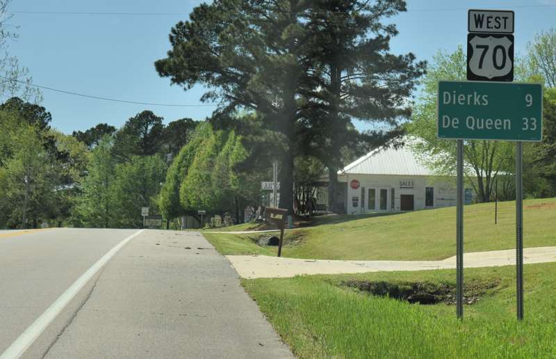 The road sign city name photo game Page 199