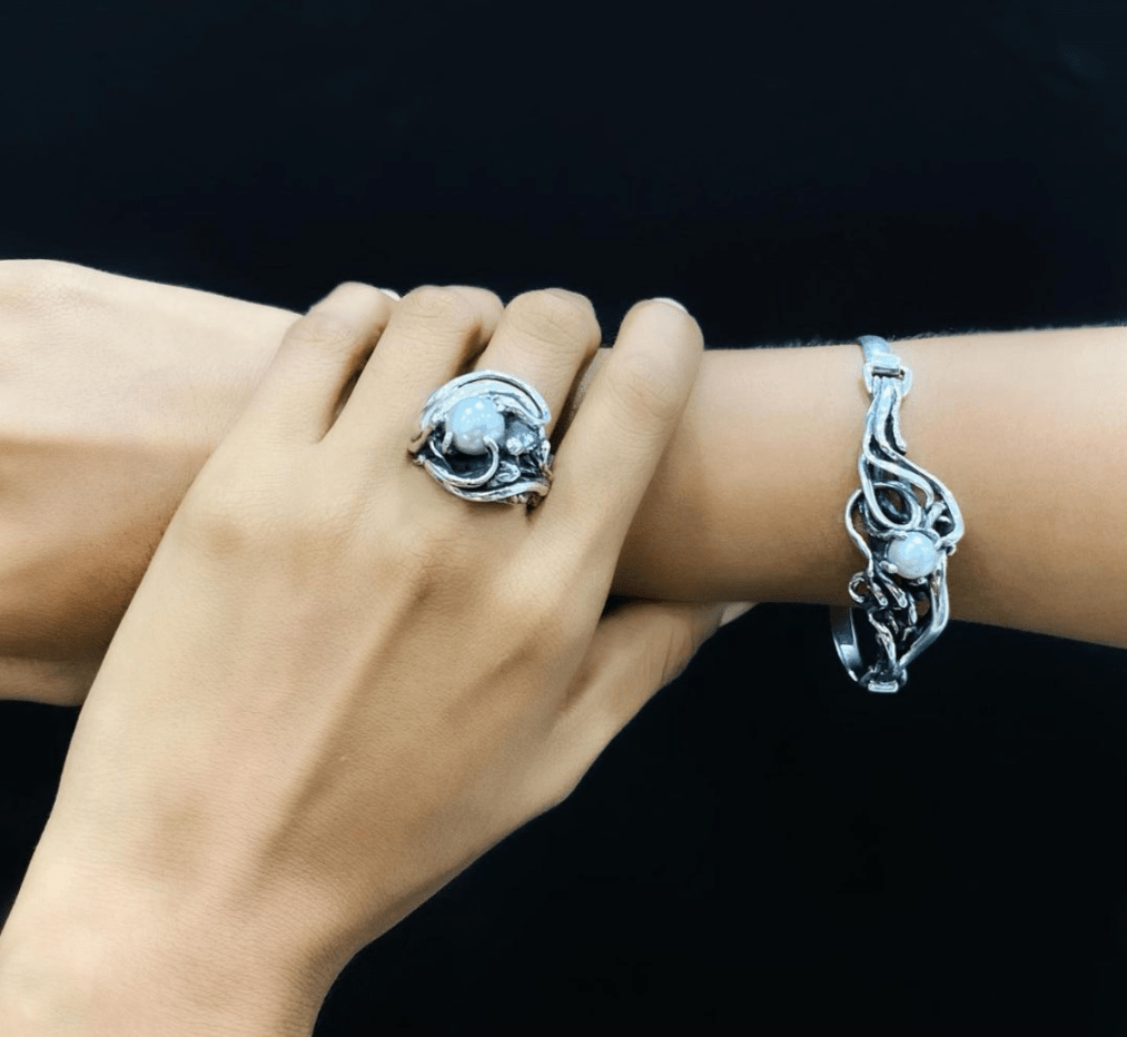 Alberto's Jewelry in Zihuatanejo Joyeria y Plateria Zihuatanejo