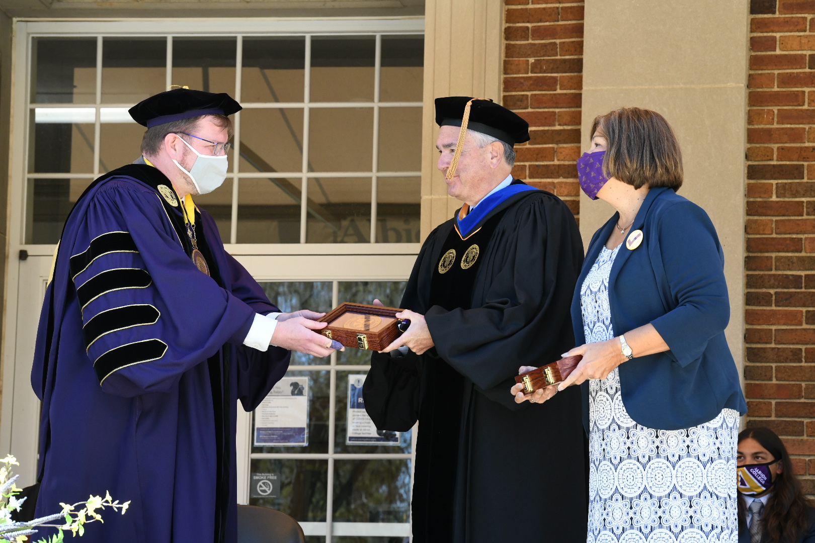 Albion College Awards Briton Medallions to J. Donald Sheets, '82 and Angela Sheets, '82 Albion