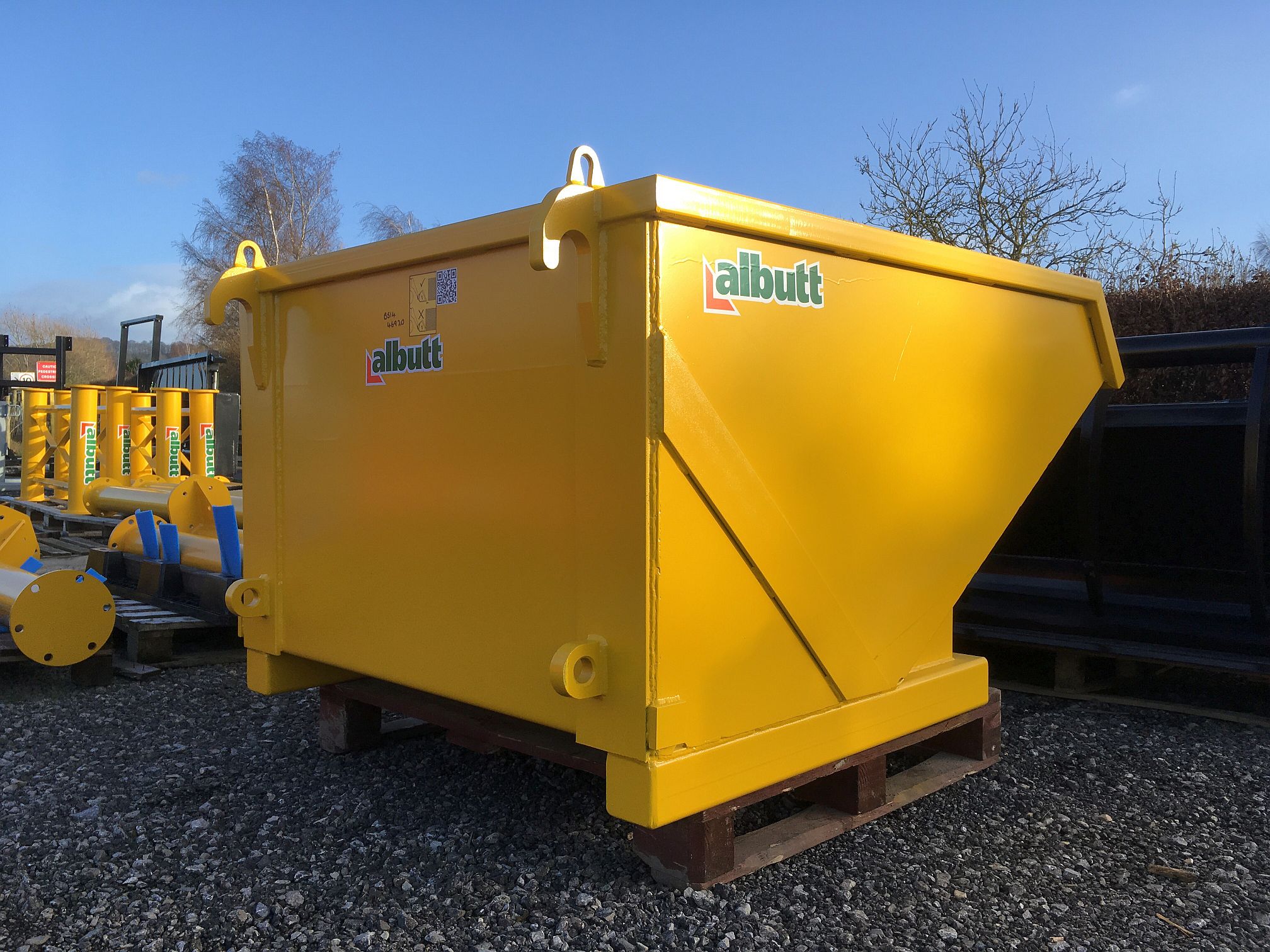 Bucket Skips Albutt Attachments