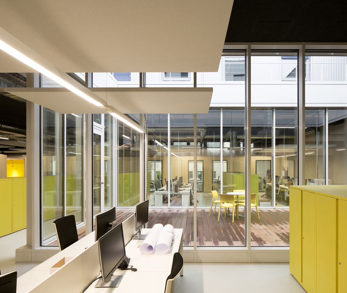 LED Lighting vs Fluorescent 5 Key Comparisons Insights