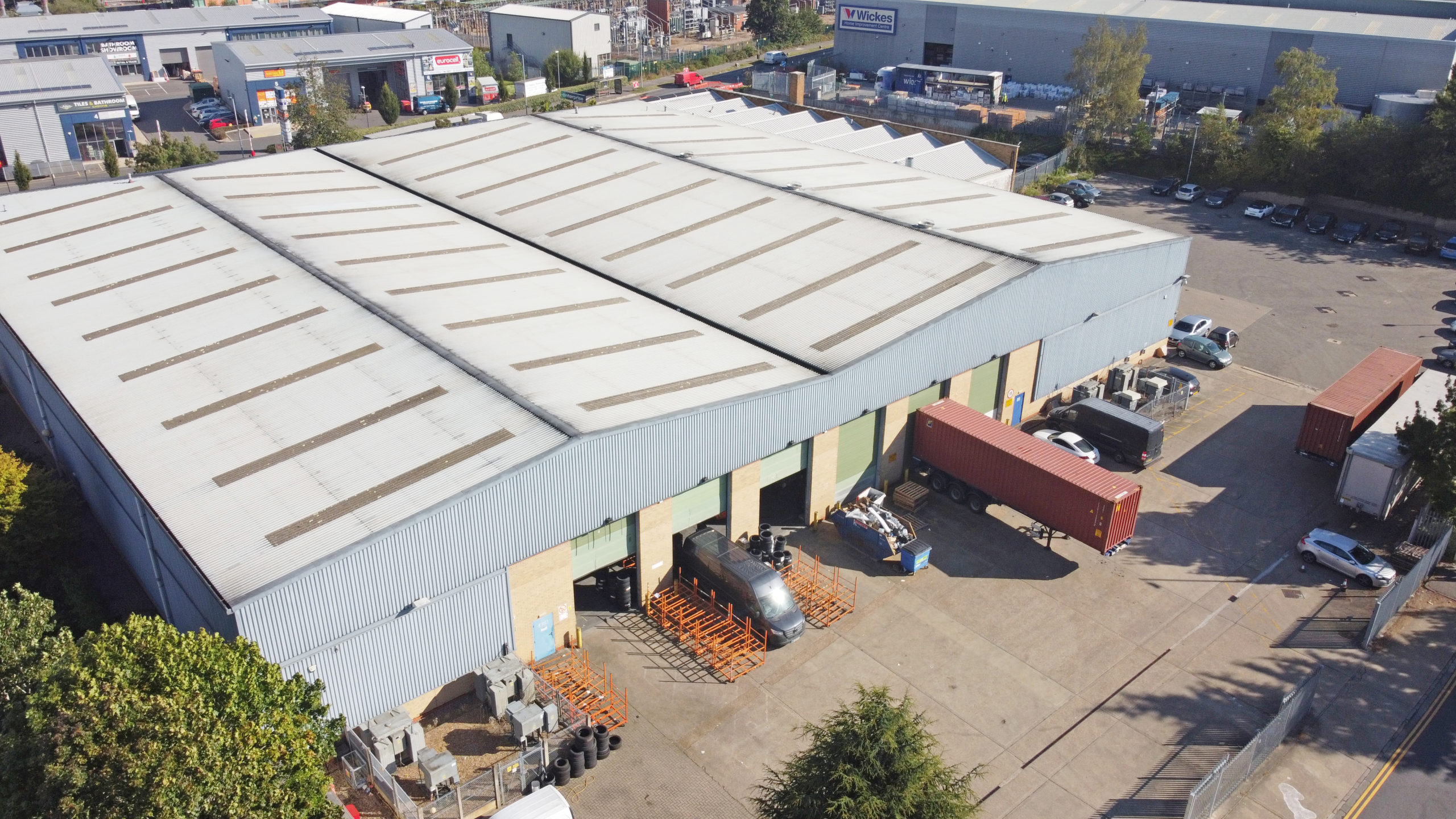 Prominent Bracknell warehouse building for sale Alder King Property