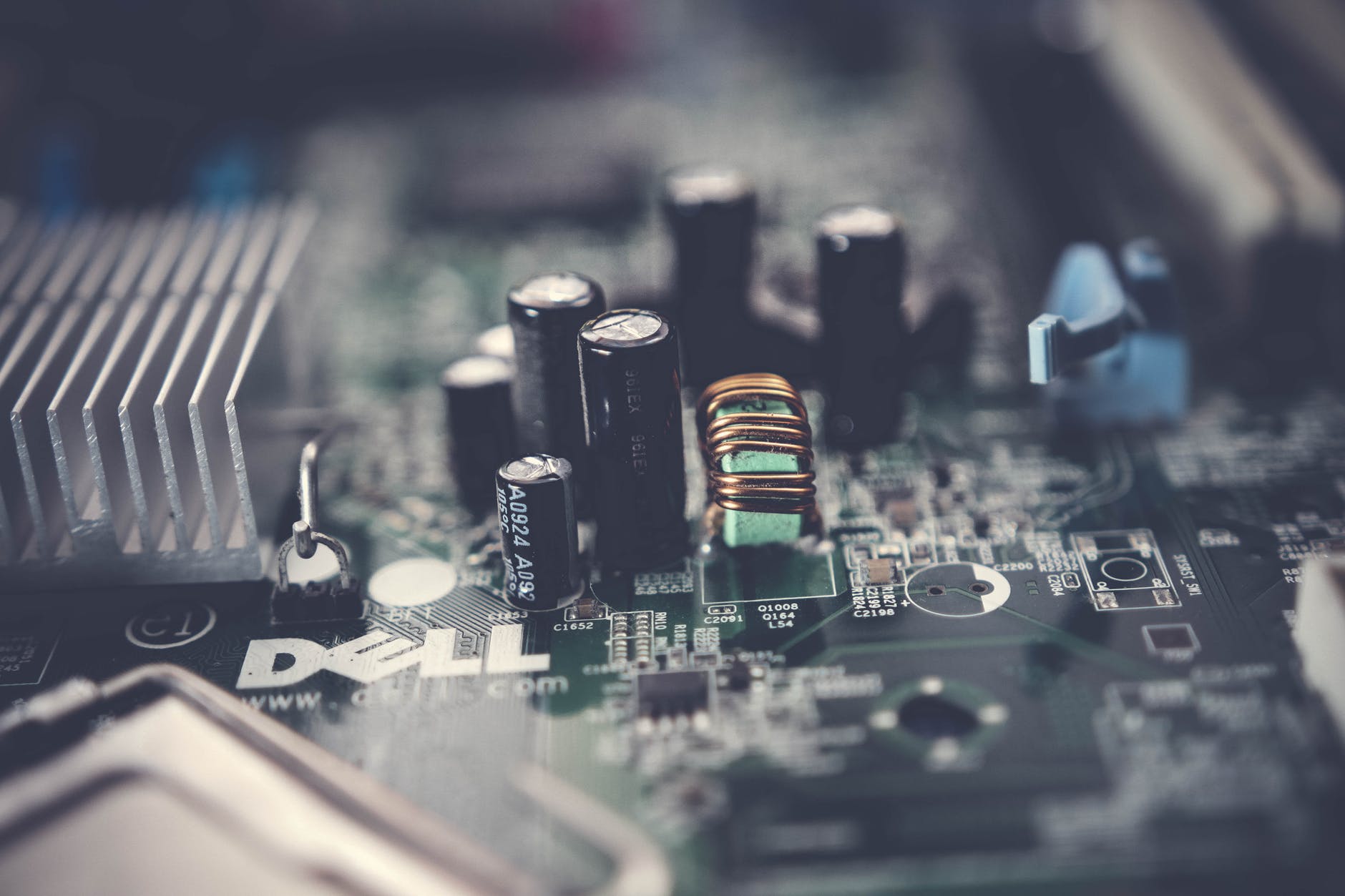 How to Find Electronic Components Suppliers from China. What Should You