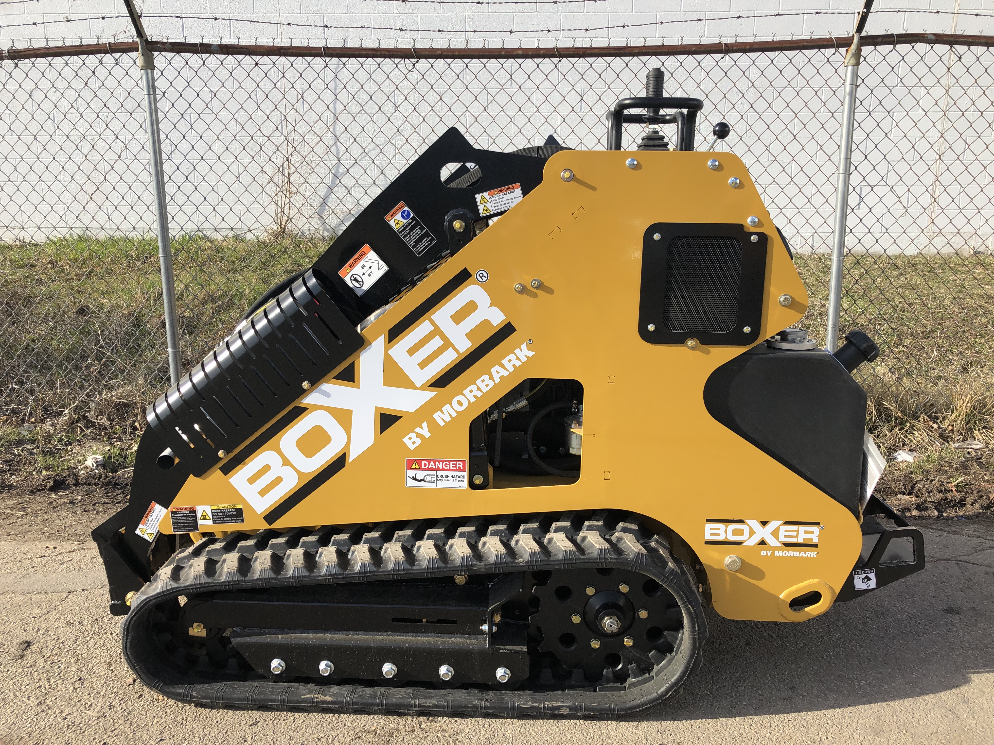 Boxer 700HDX / Mini Skid Steer / New / 34,900