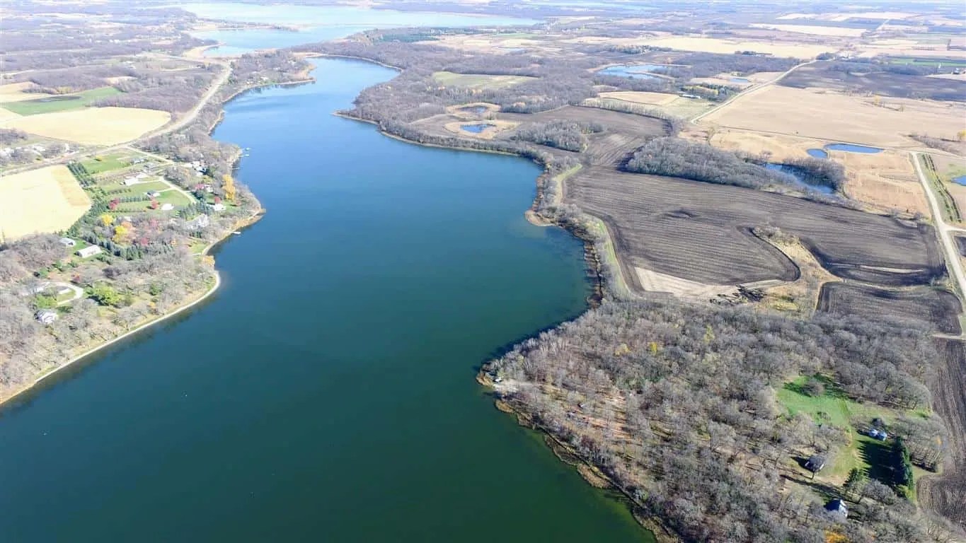 A View of Pocket Lake / BY CRAIG MISCHE
