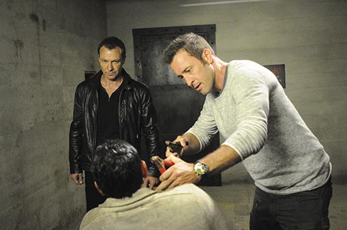 hawaii five o episode 702 with Alex O'loughlin