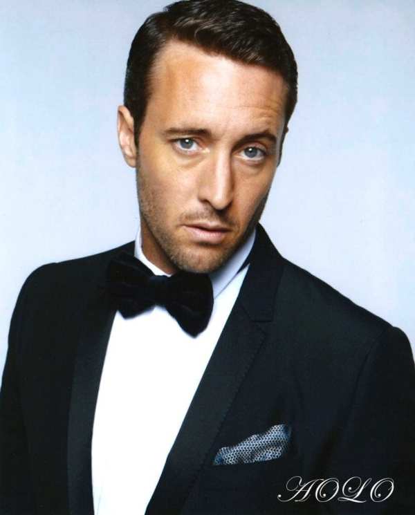 Alex O''Loughlin GQ 2011