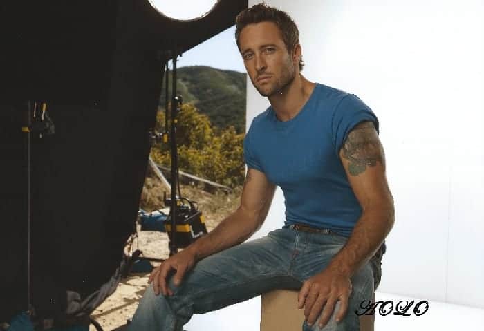 alex o'loughlin men's fitness photoshoot