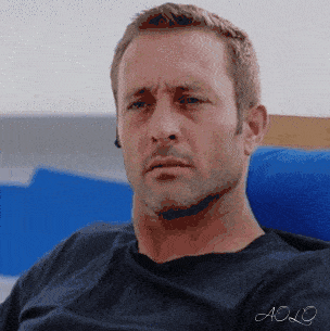 Alex O'Loughlin blink