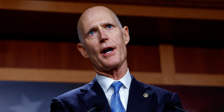 Sen. Rick Scott Donates Salary to US Holocaust Memorial Museum