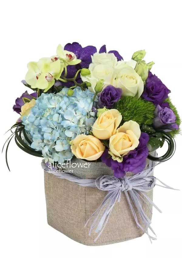 Best Seller Flowers, Bouquets and Roses in Taipei, Taiwan.