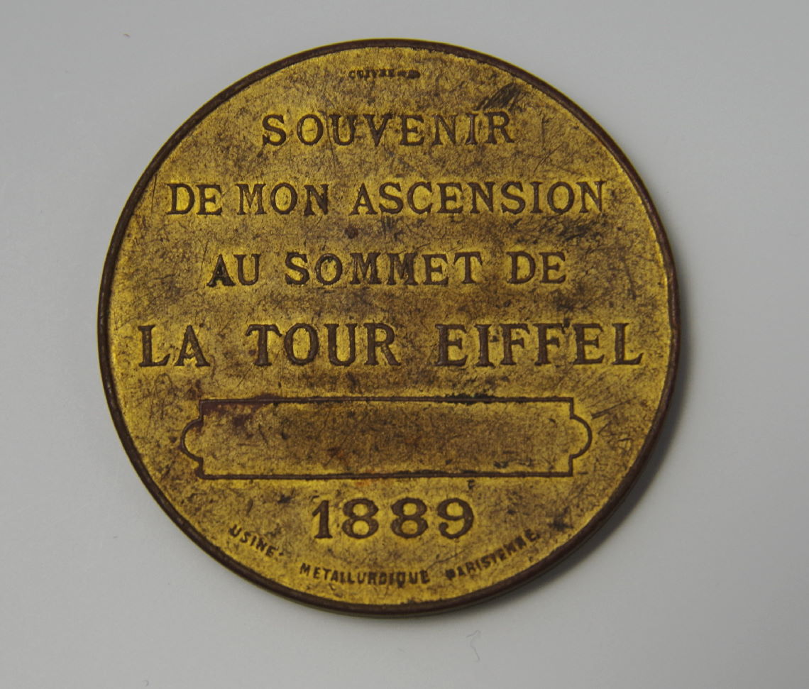 Souvenir de mon ascension au sommet de la Tour Eiffel MA