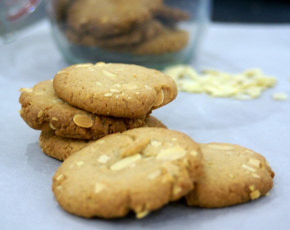 Almond and vanilla cookies…