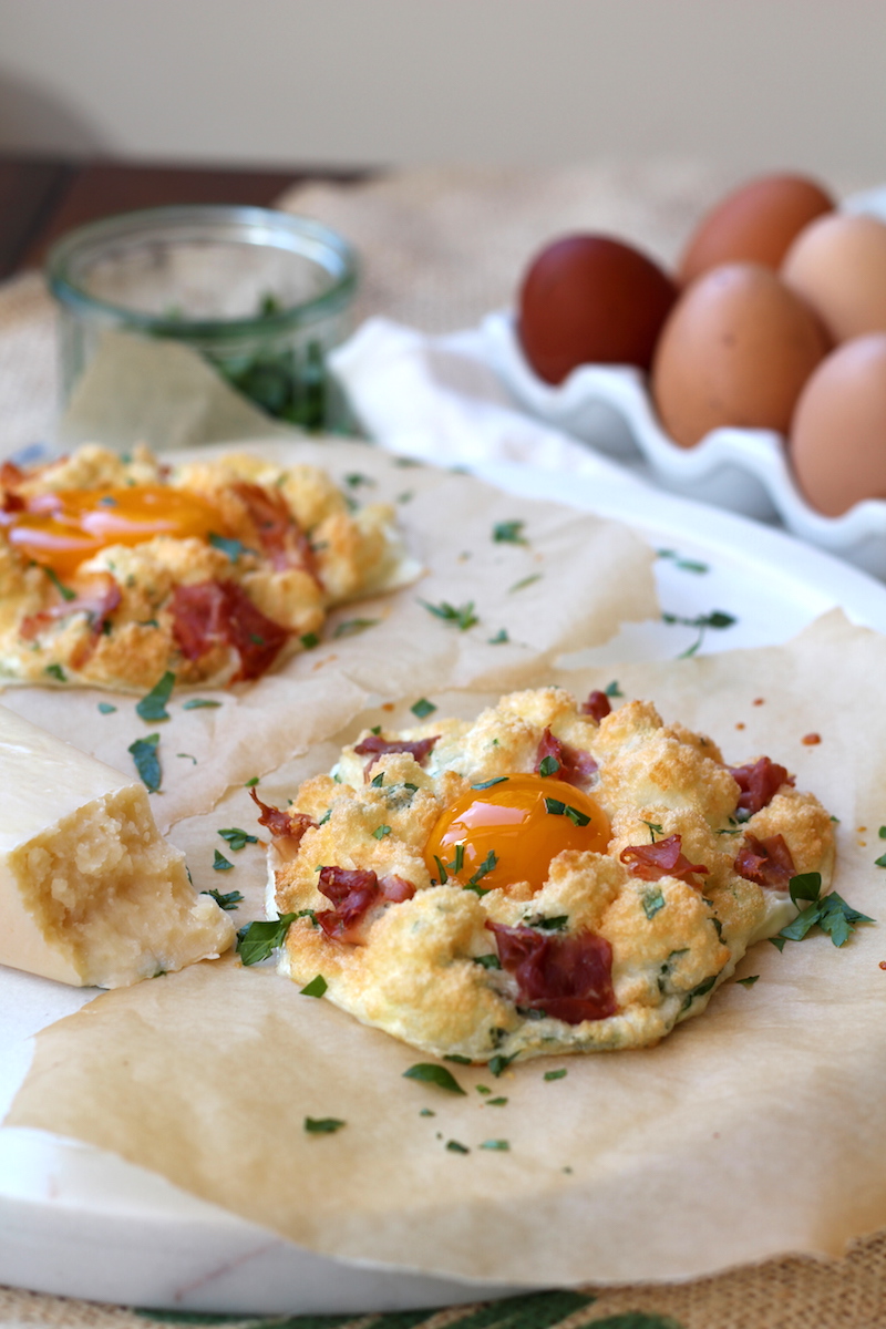 Whip them up, put them in the oven, ready in 10 minutes. Cloud Breakfast Eggs | www.alifeofgeekery.co.uk