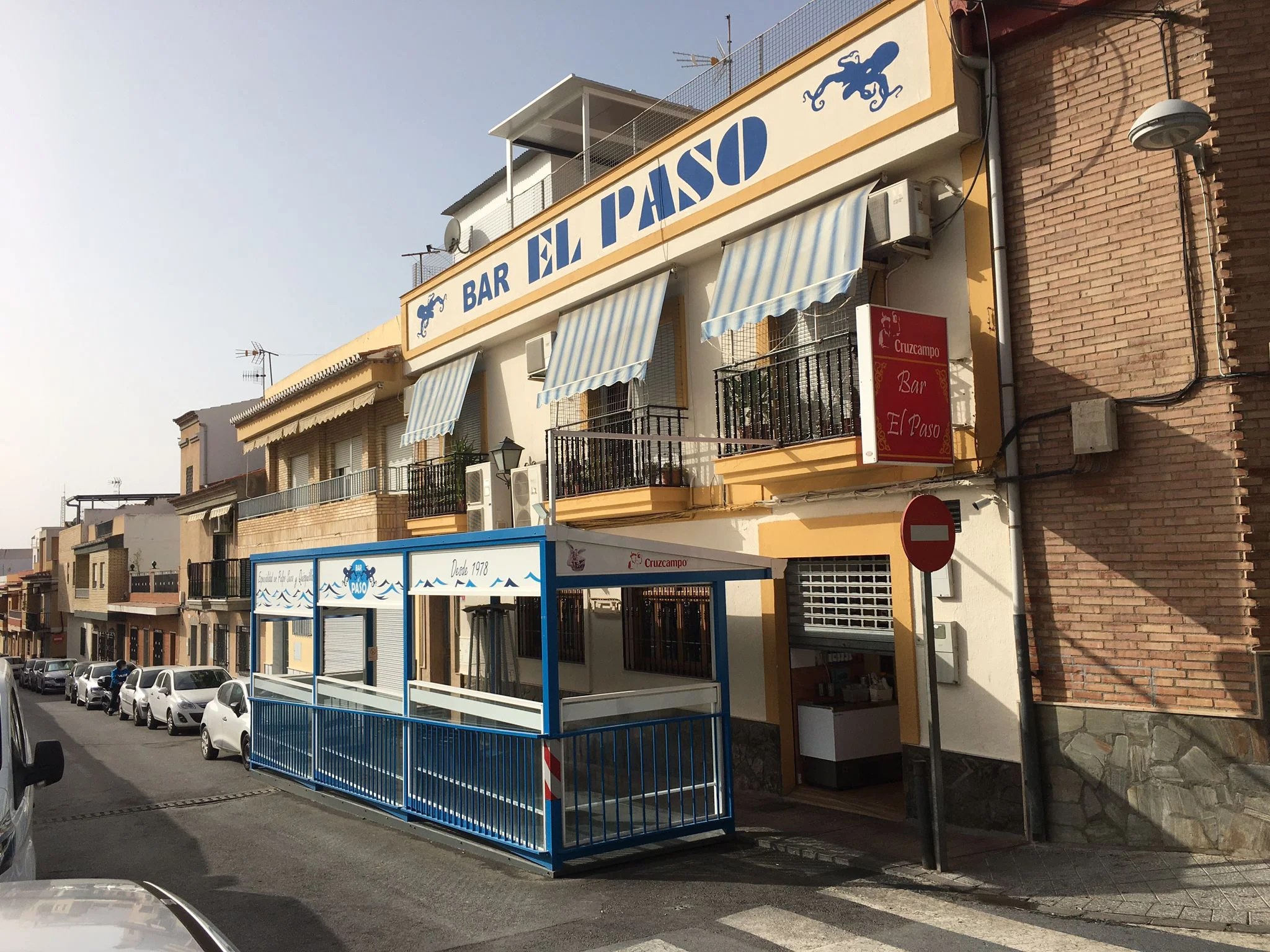 Bar El Paso. Motril (Granada) Cajon de cobro automatico Cashlogy.