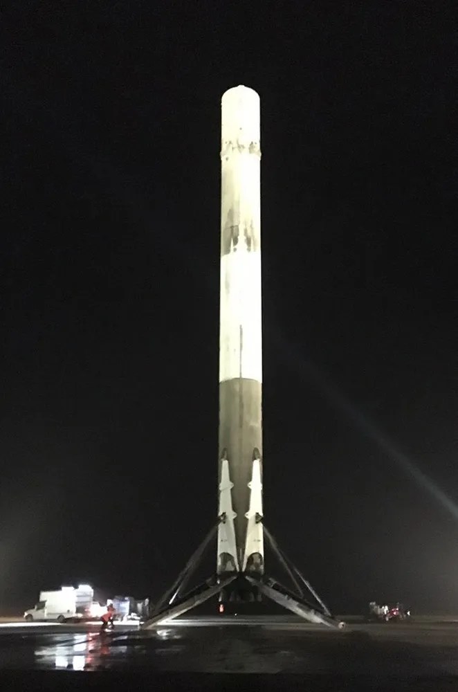 In historic first, SpaceX lands first reusable rocket Science and