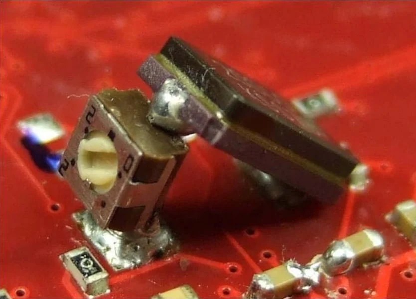 Examining the Negative Resistance of a Quartz Crystal Oscillator