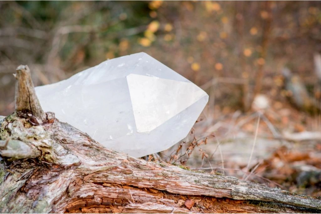 Snow Quartz Meaning, Properties and Benefits All Crystal