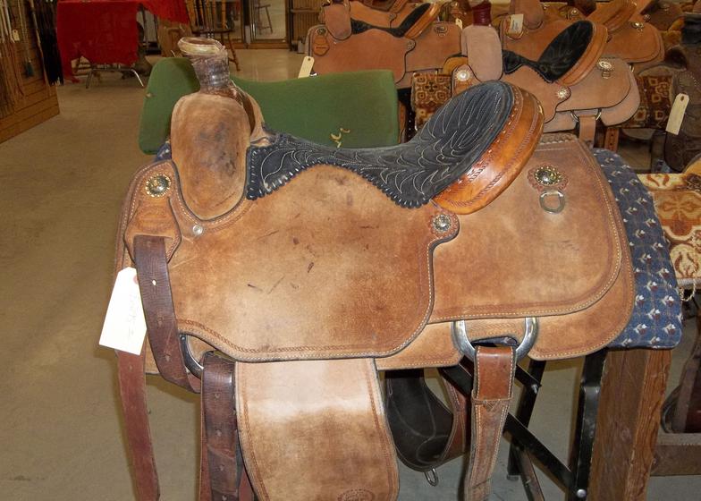 UsedRopingSaddles