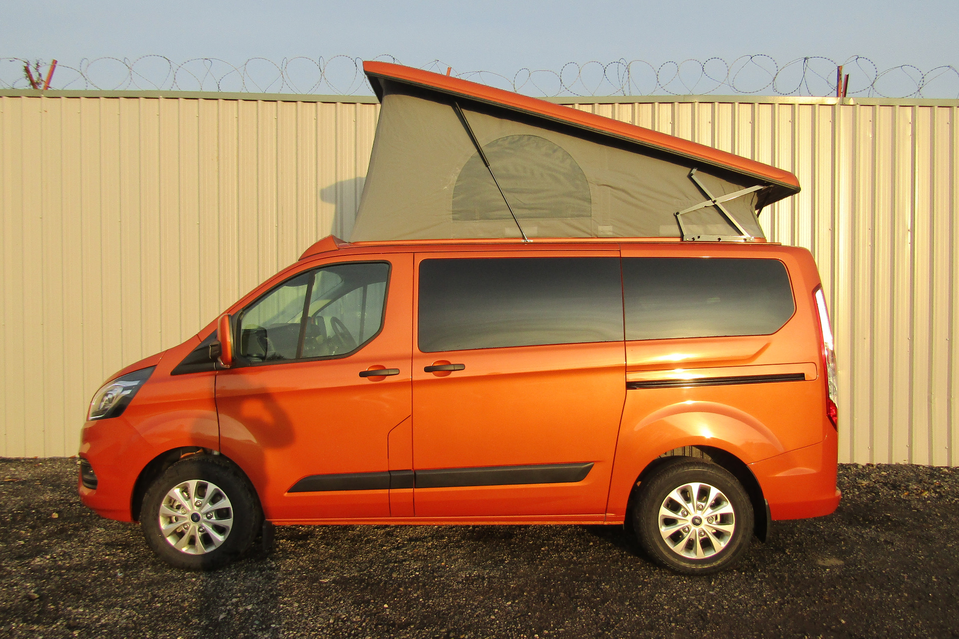 Used FORD TRANSIT CUSTOM 2.0TDCI 320 LIMITED STYLE CAMPER