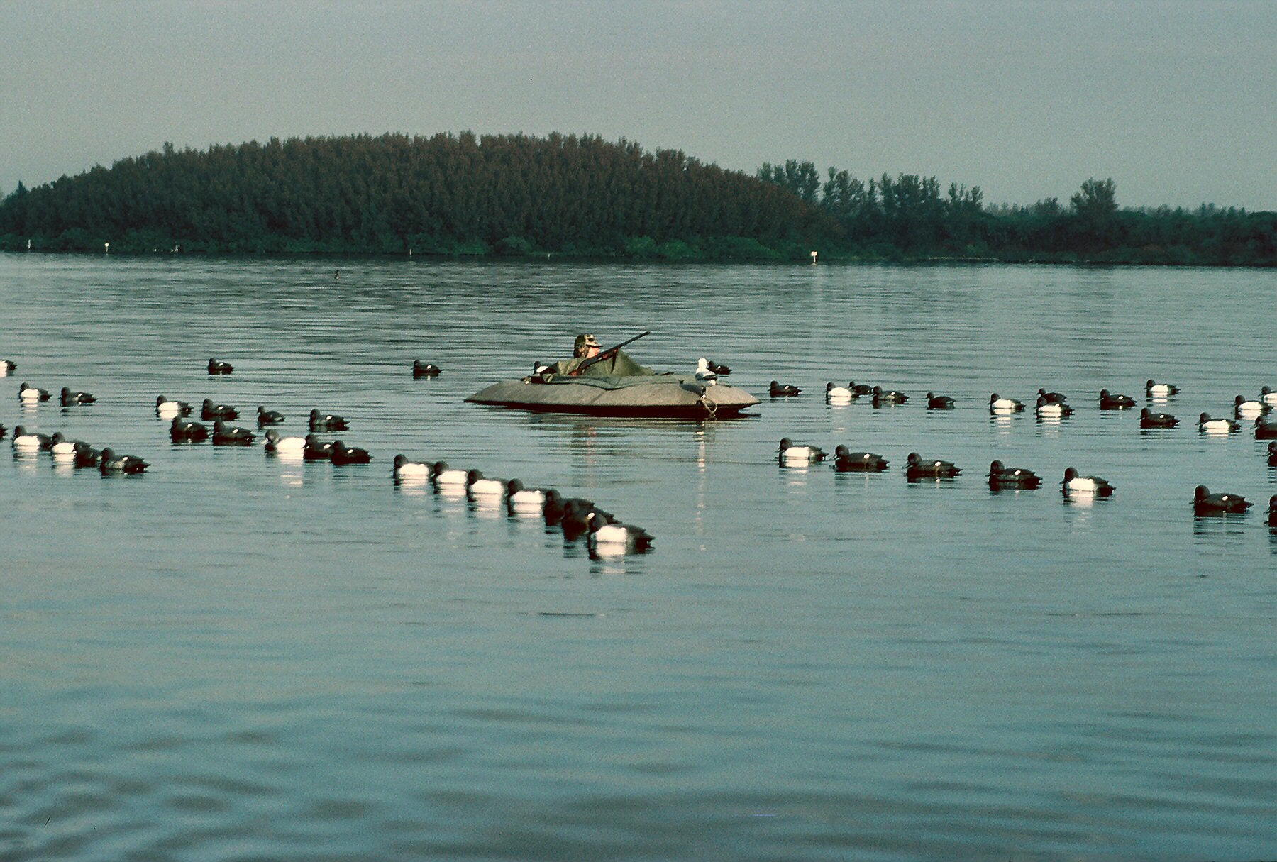 Layout Boats are the Ultimate for Waterfowling