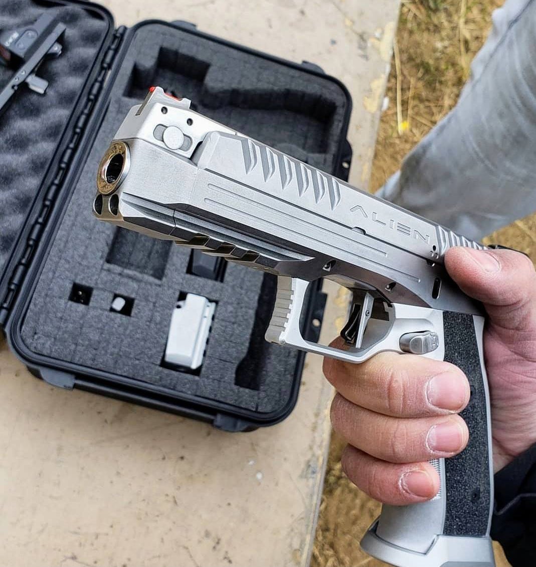 Laugo Arms' Alien Pistol is Completely Different